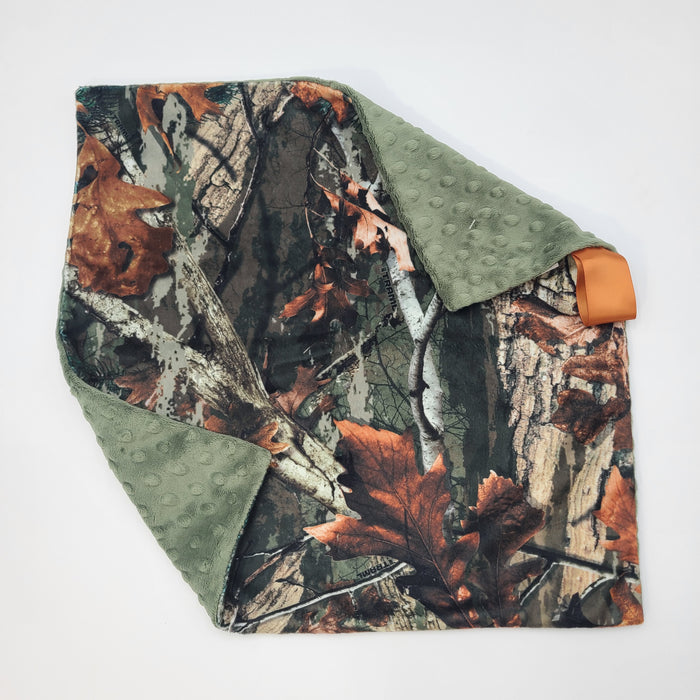 Camo lovey with chive dot backing