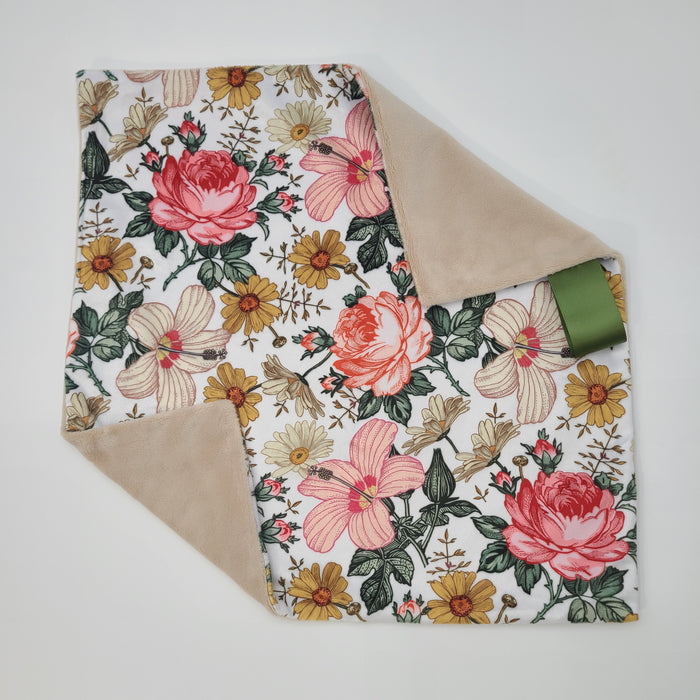 Floral lovey with latte smooth
