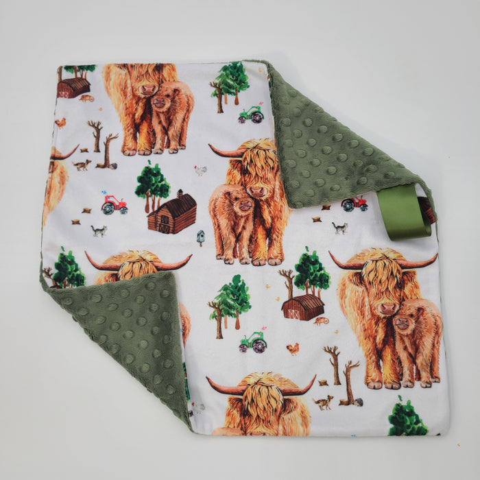 Highland cow lovey chive dot backing